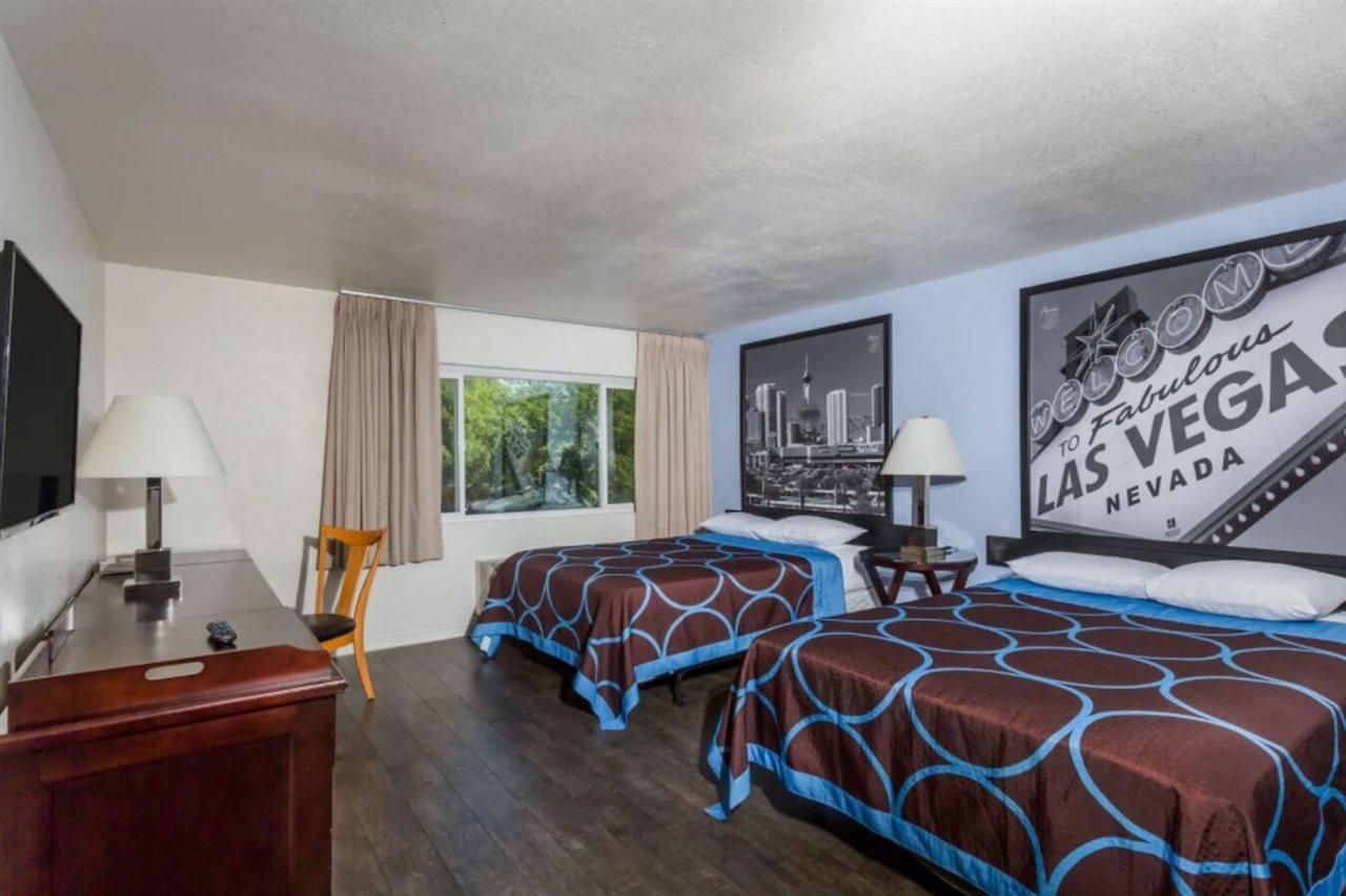 Super 8 By Wyndham Las Vegas North Strip/Fremont St. Area Экстерьер фото