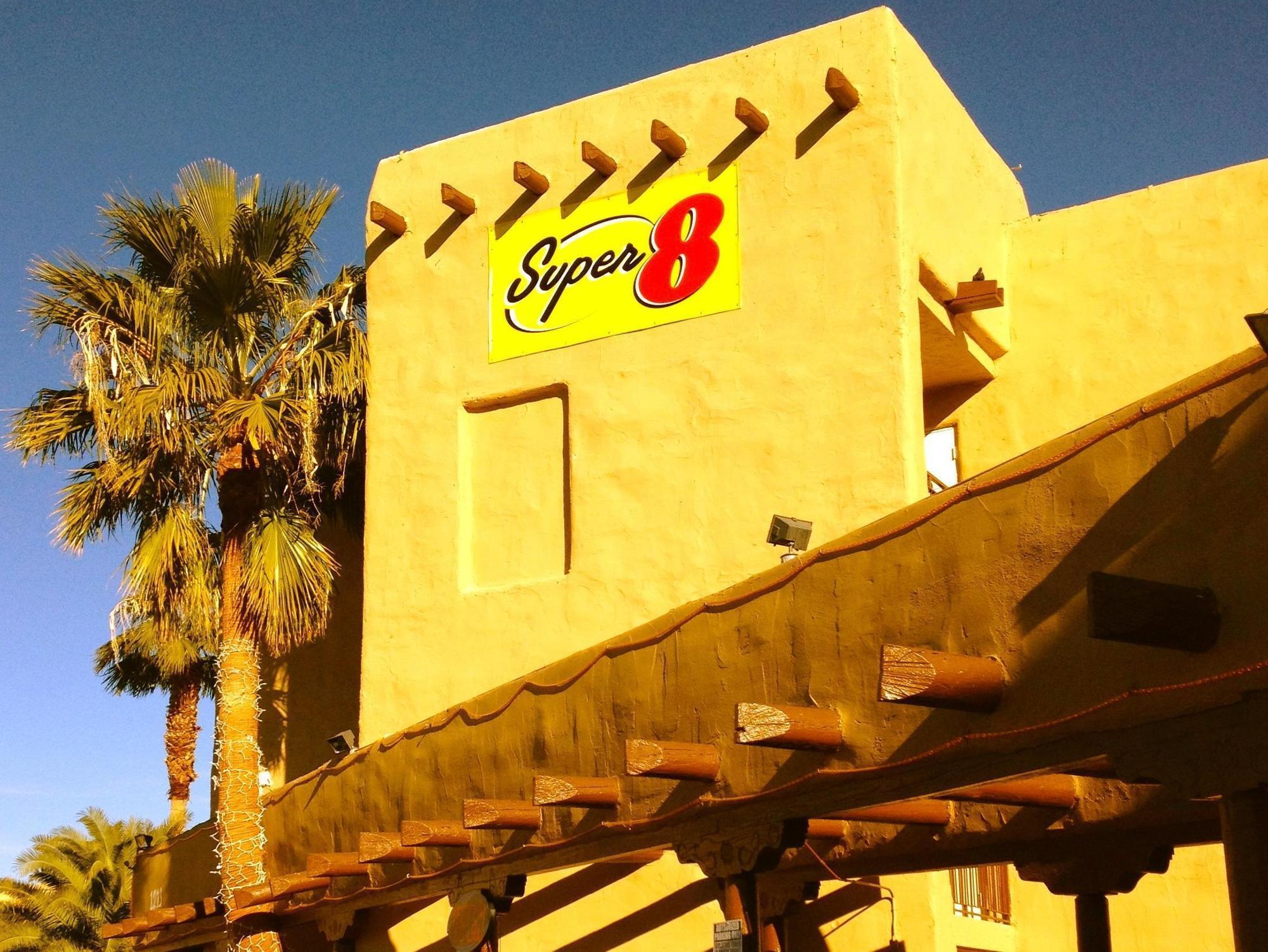 Super 8 By Wyndham Las Vegas North Strip/Fremont St. Area Экстерьер фото