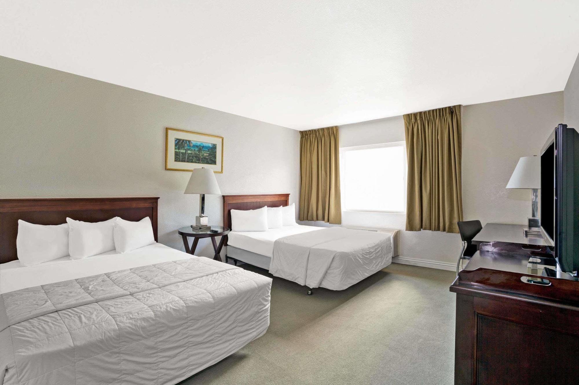 Super 8 By Wyndham Las Vegas North Strip/Fremont St. Area Экстерьер фото